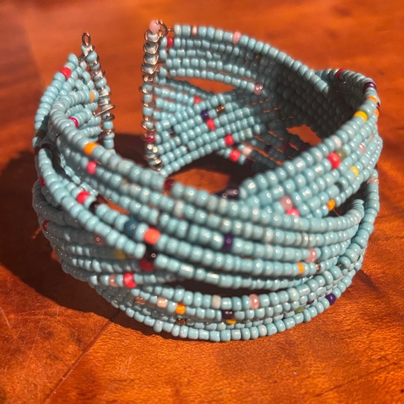Multicolor Beaded Bracelet - Picture 2 of 3